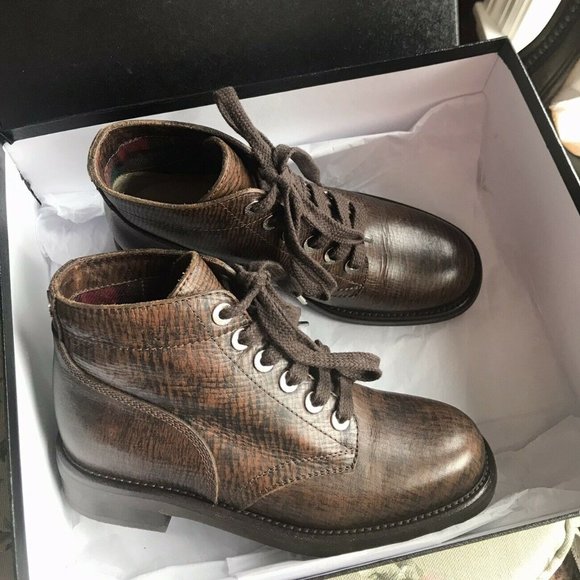 New Auth Chanel Combat Lace Up Ankle Short Boots - Picture 1 of 6